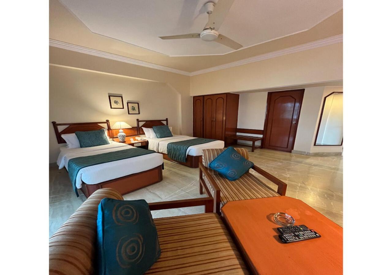 Rajdarshan - A Lake View Hotel In אודייפור מראה חיצוני תמונה