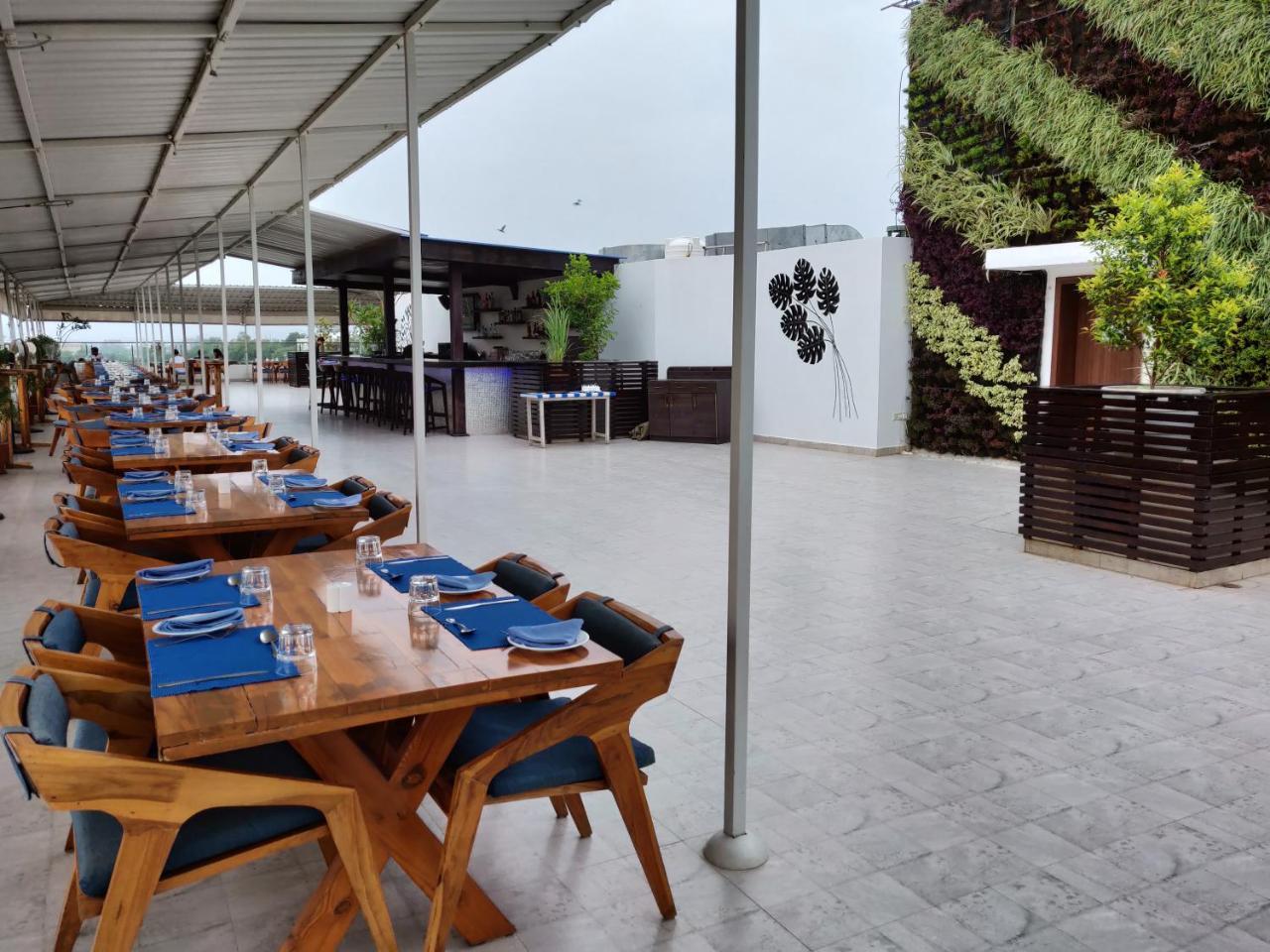 Rajdarshan - A Lake View Hotel In אודייפור מראה חיצוני תמונה